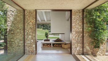 Fachadas interiores respirantes: paneles microventilados y gestión higrotérmica