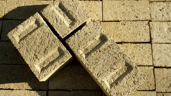 Aislamiento térmico: el renacimiento del lino, el cáñamo y la celulosa en la construcción sostenible